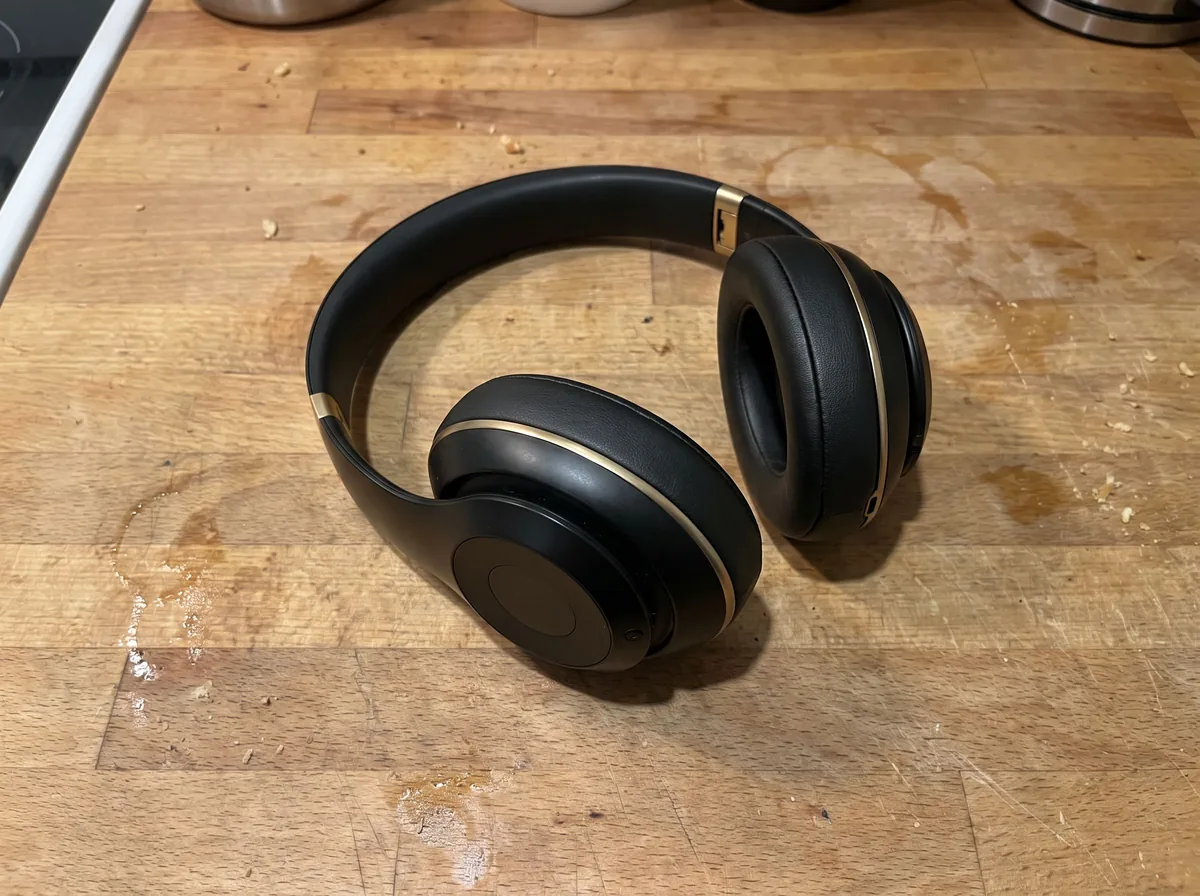 Phone photo before AI Electronics Product Photography